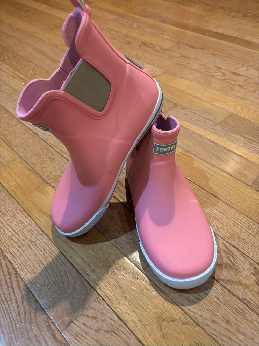 Reima Pink Waterproof Rain Boots Women’s Size 5 Chelsea Style